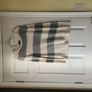 Like new a.n.a sweater